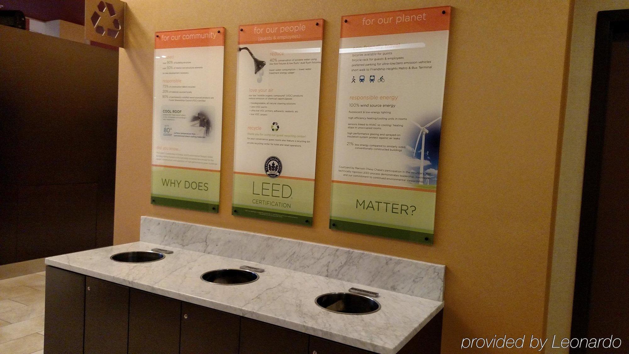 Courtyard By Marriott Bethesda Chevy Chase Hotel Bagian luar foto