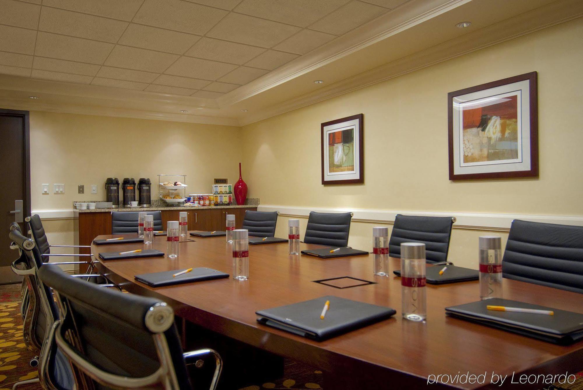 Courtyard By Marriott Bethesda Chevy Chase Hotel Bagian luar foto